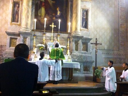 Prima messa in latino nella chiesa di San Paolo