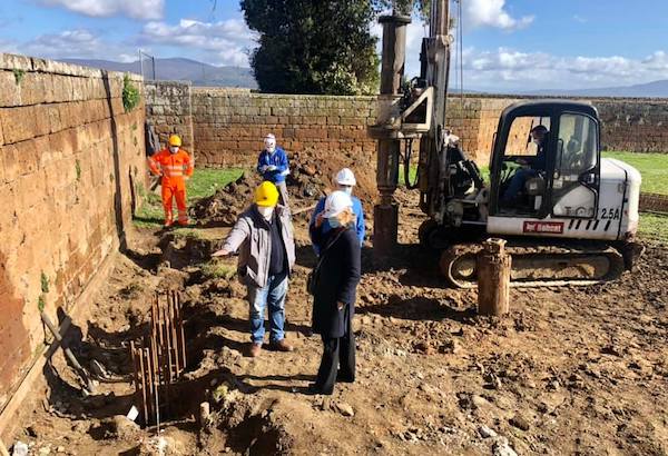 Cantiere aperto alla Fortezza Albornoz. La consegna dei lavori in primavera