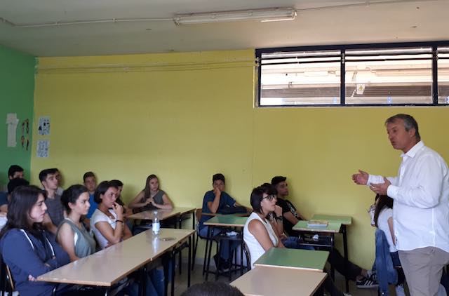 Gli studenti del "Dalla Chiesa" incontrano Alessandro Maurizi per parlare di legalità e lotta alla mafia