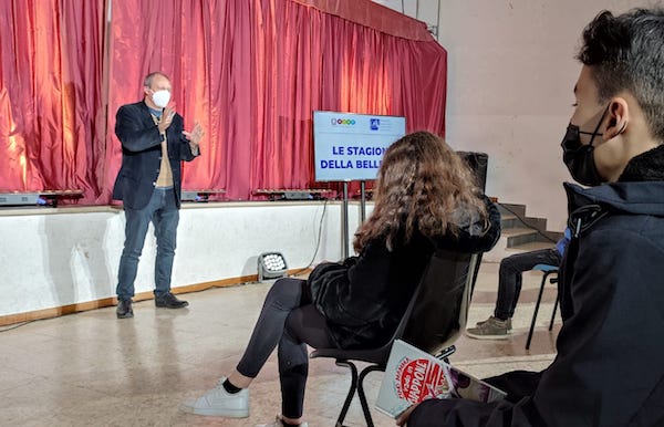 "Le Stagioni della Bellezza". I ragazzi delle Medie di Bagnoregio incontrano Luca Raffaelli