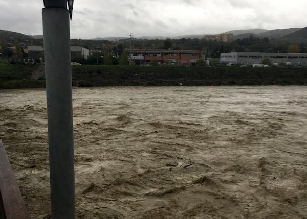 Maltempo, il livello del fiume Paglia è salito da 4,20 metri a 5