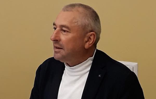 "Dare immediata attuazione alla cassa integrazione in deroga"