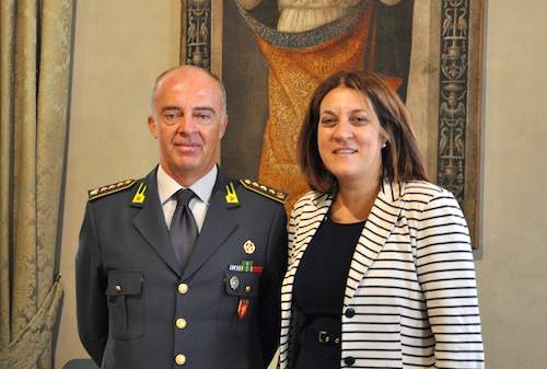 Catiuscia Marini riceve il nuovo comandante della Guardia di Finanza di Perugia