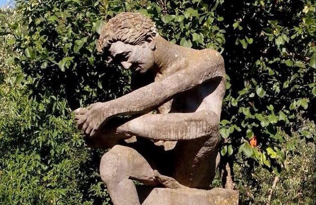 La statua di Marzio ritorna in Piazza Umberto I