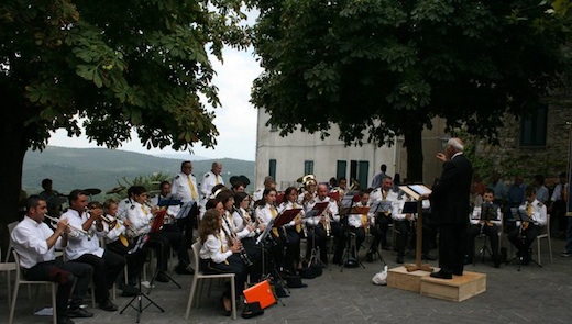 Umbria e Sardegna si incontrano all'insegna della musica. Scambio culturale tra la Filarmonica Santa Cecilia di Montegabbione e il Complesso Strumentale di Sanluri