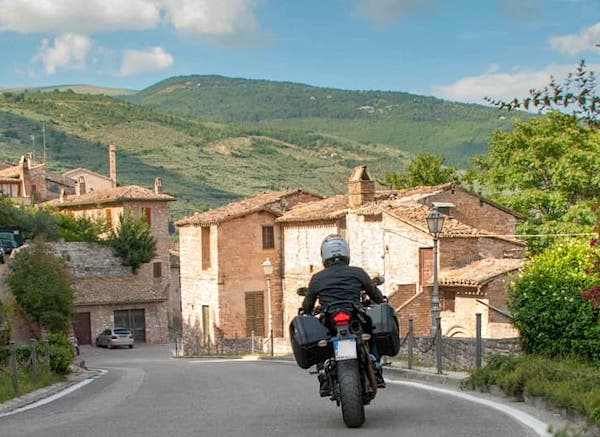 Trofeo Turistico "Borghi in Moto". Su due ruote per tornare a scoprire il fascino dell'Italia nascosta