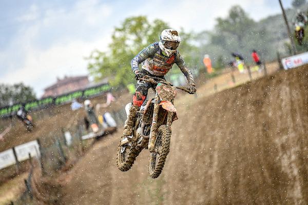 Circa 150 piloti alla terza prova del Campionato di Motocross