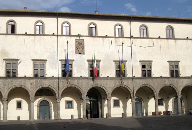 "Violenza di genere. La sfida di istituzioni e volontariato"