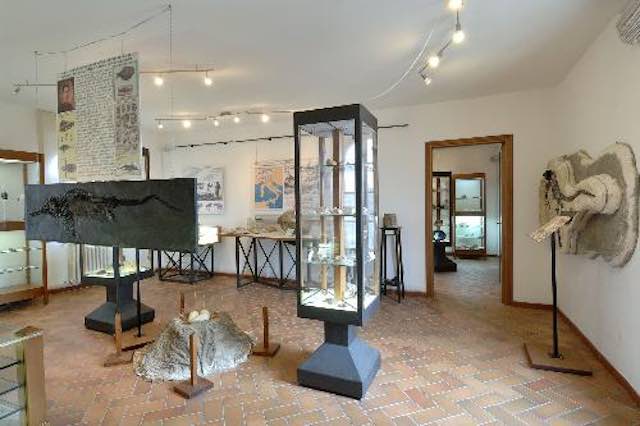 Riapre il Museo Vulcanologico con esemplari di roccia "venanzite"