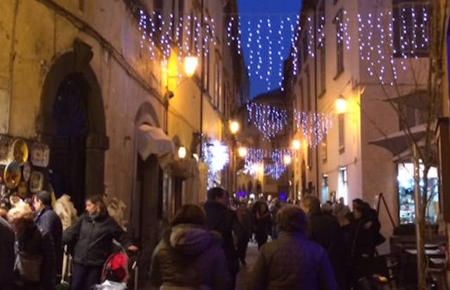 Parcheggi, c'è l'accordo tra Comune e "Orvieto per Tutti" per promuovere il Ccn nel periodo natalizio 