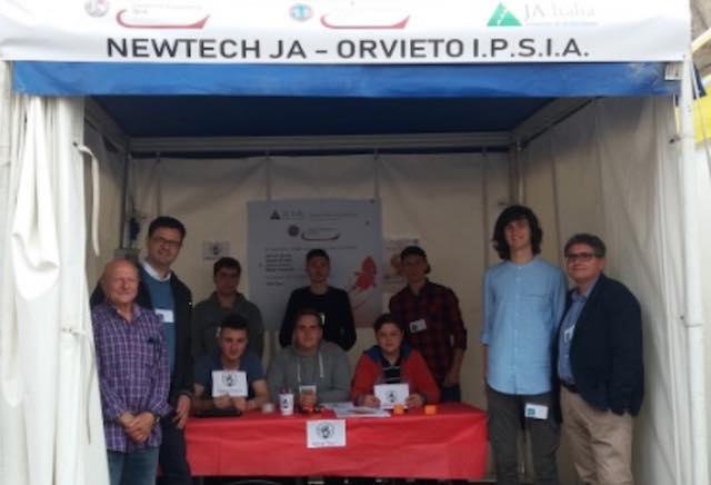 Premio Innovazione a "I-Dog" creata dalla 3A dell'Ipsia di Orvieto