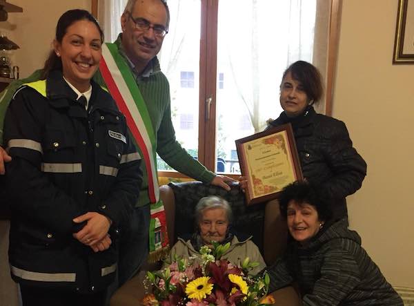 San Lorenzo Nuovo festeggia Nonna Lisa per i suoi 100 anni
