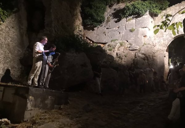 "Una notte lunga 2000 anni" per riscoprire il fascino dell'archeologia