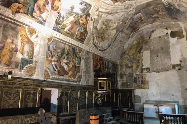 L'altare ligneo torna all'Oratorio della Misericordia. In primavera, l'apertura