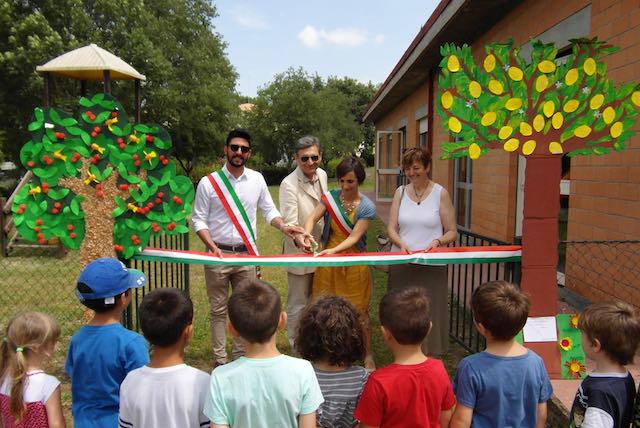 Alberi da frutto e ulivi di Montecchio mettono radici nella Scuola di Ciconia