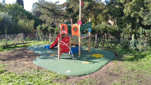 Nuovi giochi al Parco Pubblico di Poggio Murella. Sistemato il Giardino della Scuola Materna