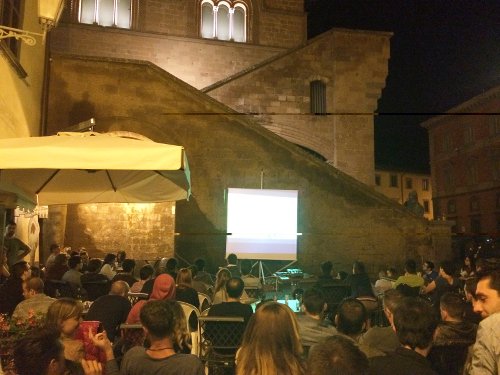 Prima l'Inno e poi il boato per i gol, il silenzio del tifoso non contagia la Rupe