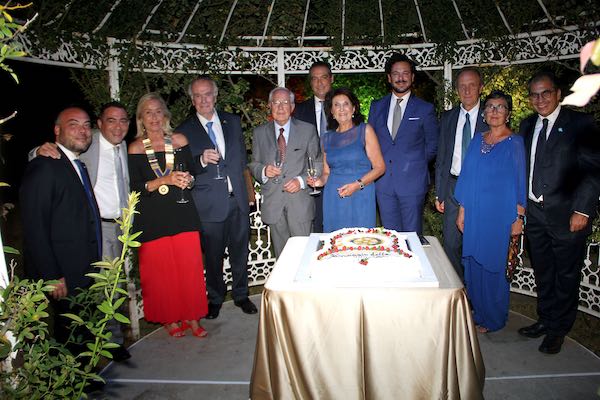Passaggio della Campana per il Rotary. Simona Tartaglia al vertice