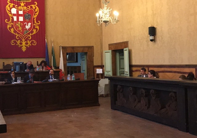 Consenso al Pd su sostegno alle frazioni e gestione diretta dei servizi turistici e culturali