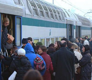 Legambiente presenta il rapporto "Pendolaria 2012".  In Umbria meno treni, più disservizi e aumenta il costo dei biglietti