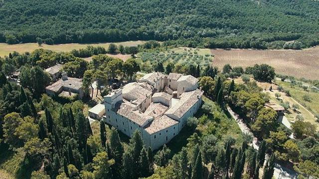 "L'Abbazia Ortodossa di San Martino in Petroro è disconosciuta dalla Chiesa"