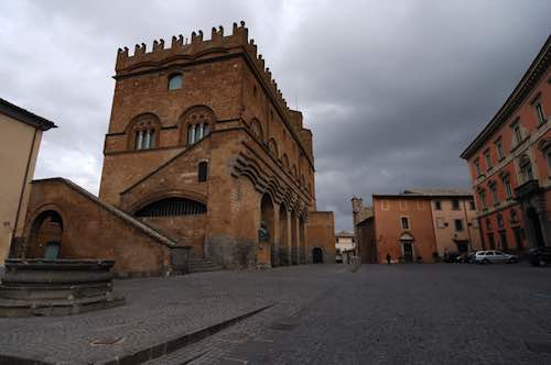 Piazza del Popolo pedonalizzata in autunno, "al termine dei diversi interventi collaterali e collegati"