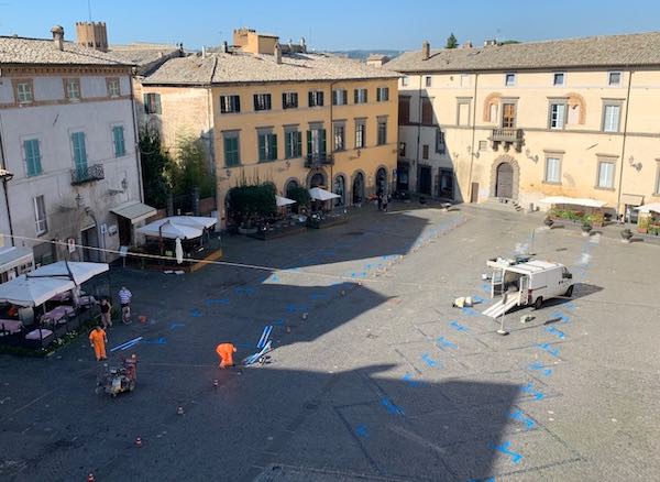 Dal 21 ottobre tornano le auto in Piazza del Popolo. E la città si divide, di nuovo