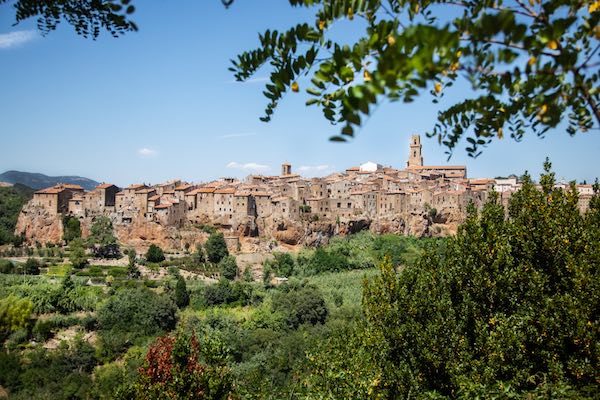 Pitigliano segnalata da Jetcost tra i borghi più spettacolari d'Europa