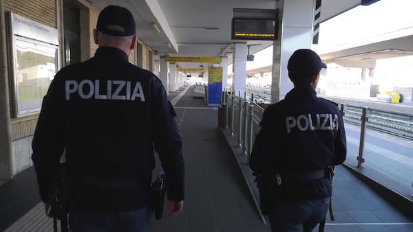 Un arresto, tre indagati e oltre 2.400 persone controllate dalla Polfer