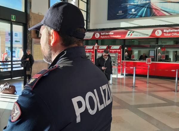 Polfer, in un anno 19 arresti sui treni e nelle stazioni 