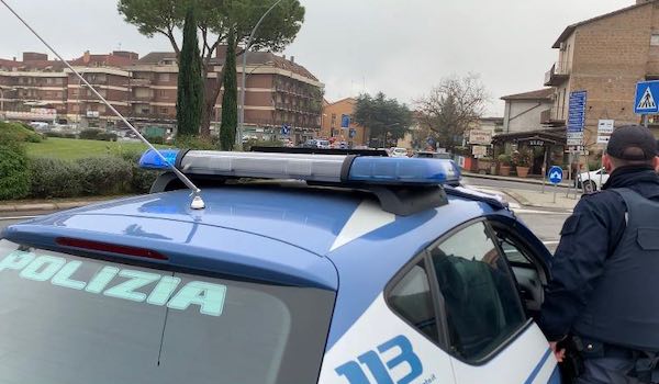 Trovati con la droga in auto, nei guai due giovani orvietani