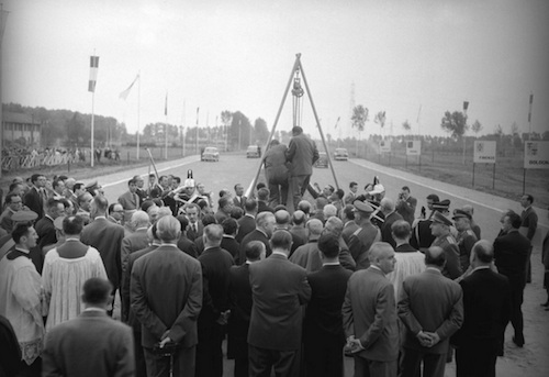 L'Autostrada del Sole compie 50 anni di storia su e giù per l'Italia (Il Giorno)