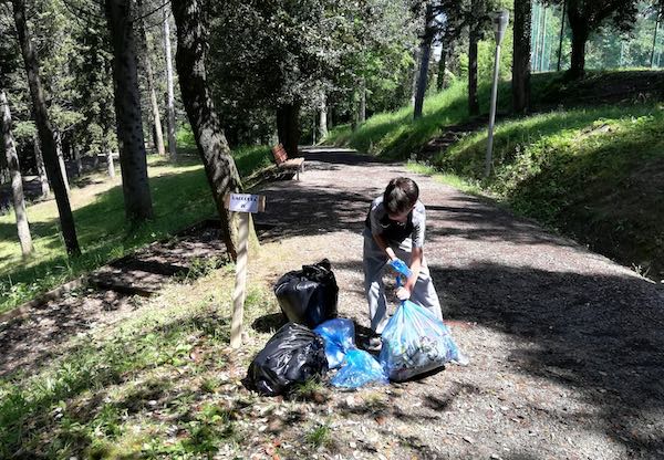 Il C.C.R.R. del Vannucci e il Gruppo Ecologista "Il Riccio" raccomandano di limitare l'uso della plastica