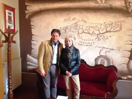 Lidia Ravera in visita a Civita di Bagnoregio. Il borgo sarà presto fonte di ispirazione per le "Residenze dello scrittore"