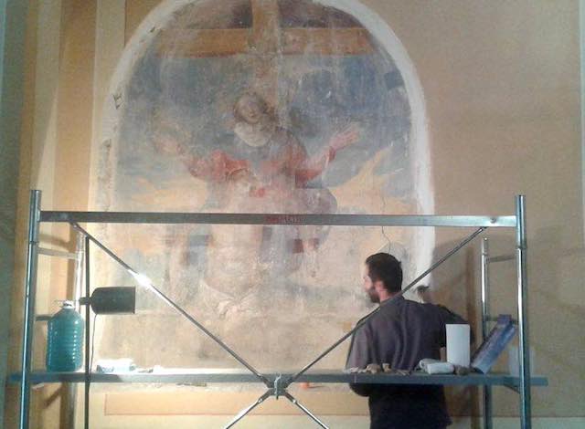 Iniziato il restauro dell'affresco della Deposizione nella chiesa di Pievelunga