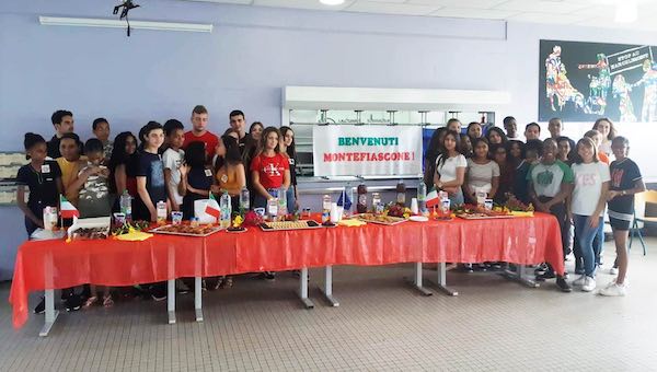 Il "Dalla Chiesa" a Saint André La Réunion per il progetto "Different Roots"