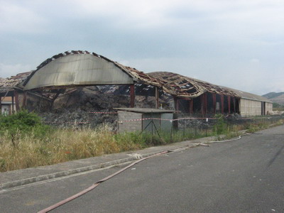 Romana Farine. Via libera alla bonifica dopo l'incendio
