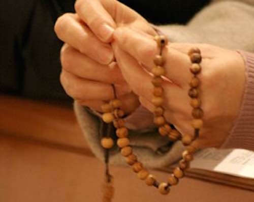 Cala la partecipazione religiosa, Umbria decima regione che non frequenta luoghi di culto
