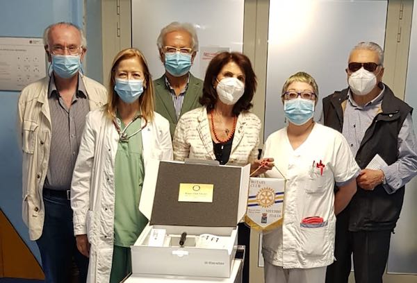 Il Rotary Club dona un otoscopio alla Pediatria di Belcolle