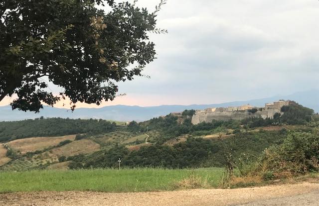 Scarpinata a Monte Rufeno, "Il Pulpito del Diavolo" apre la 34esima edizione