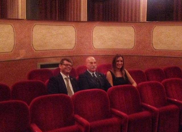 Il sottosegretario ai beni culturali Bergonzoni in visita al Teatro dei Rustici