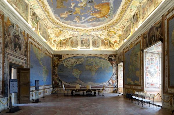 Visita a Palazzo Farnese. Il Pentagono della Tuscia, tra astronomia e simbolismo