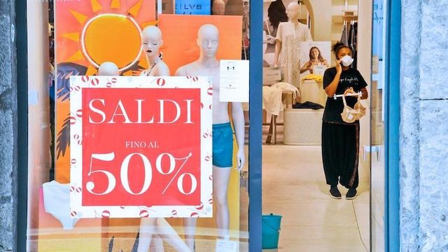 Saldi estivi, i consigli del Comitato difesa consumatori