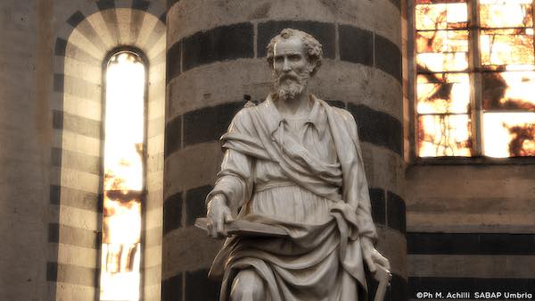 Arte accessibile, visite tattili. In Duomo "La scultura con tutti i sensi"