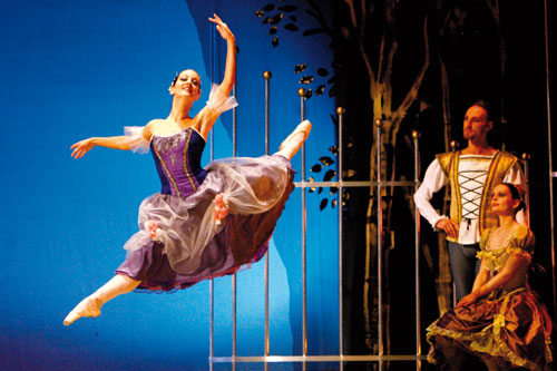 Al Mancinelli latmosfera natalizia dello Schiaccianoci" del Croatian National Ballet Theatre
