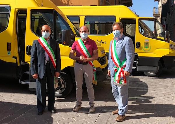 5 nuovi scuolabus a metano per Monteleone di Orvieto, Montegabbione e Parrano