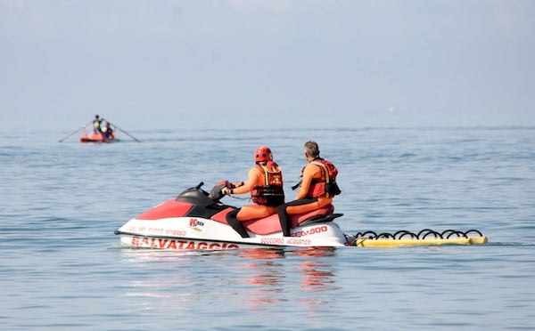 Sicurezza del litorale, attivato il soccorso acquatico dei Vigili del Fuoco
