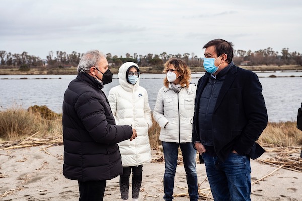 Erosione costiera, sopralluogo alle Saline. Presenti Regione, Comune e Carabinieri della Forestale