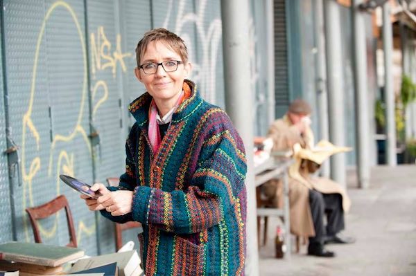 Susanna Tamaro dona il Mac con cui ha scritto "Va' dove ti porta al cuore"