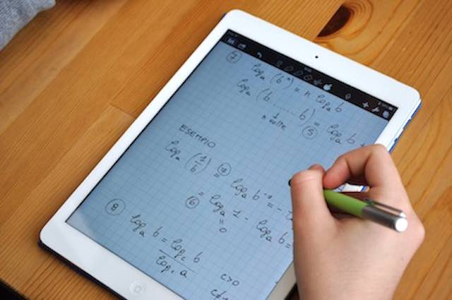Nuovi tablet agli studenti per la didattica a distanza